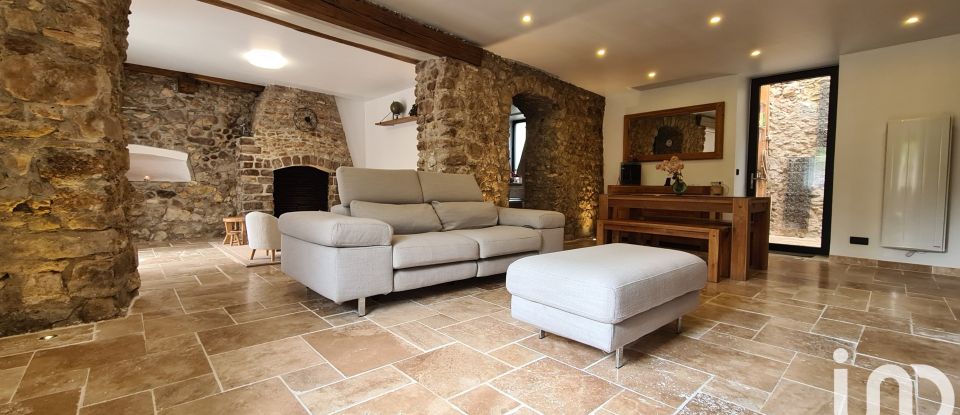 Village house 5 rooms of 127 m² in Saint-Yon (91650)