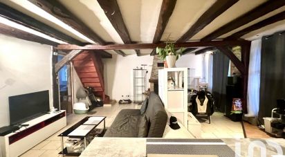 Traditional house 4 rooms of 73 m² in Sainte-Mesme (78730)