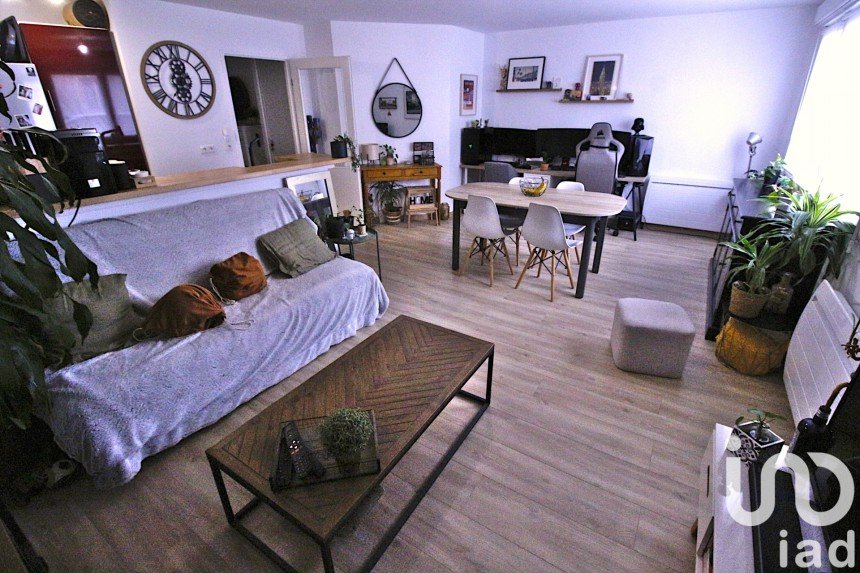 Apartment 2 rooms of 58 m² in Reims (51100)