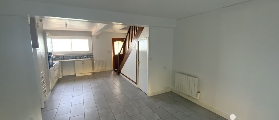 House 5 rooms of 70 m² in Chazé-Henry (49420)