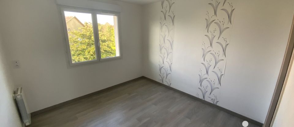 Maison 5 pièces de 70 m² à Chazé-Henry (49420)