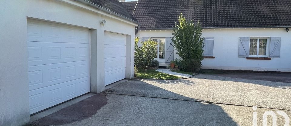 Maison traditionnelle 6 pièces de 160 m² à Mont-près-Chambord (41250)