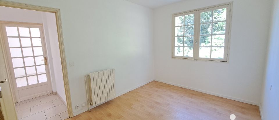 House 6 rooms of 186 m² in Espoey (64420)