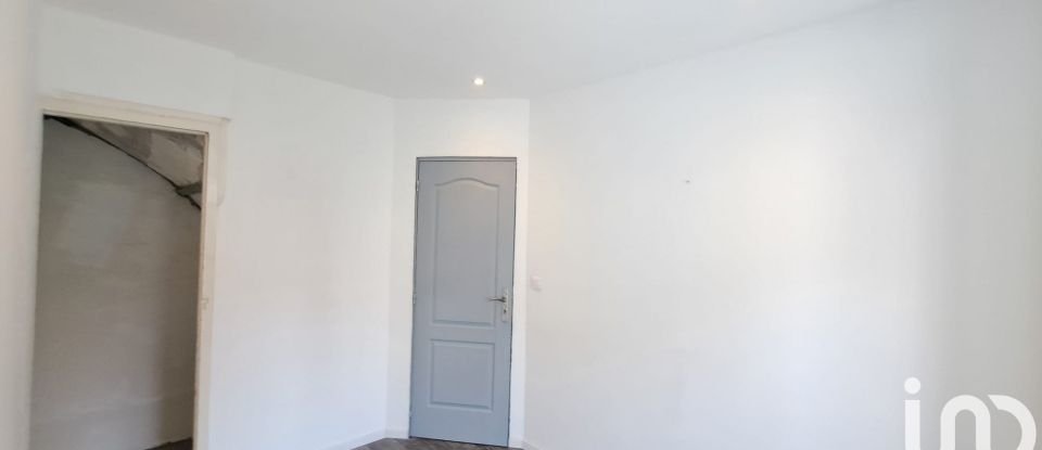 Town house 4 rooms of 60 m² in Roubaix (59100)