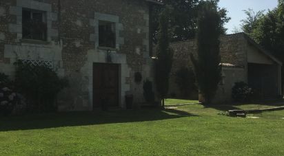 Maison de campagne 8 pièces de 233 m² à Montendre (17130)