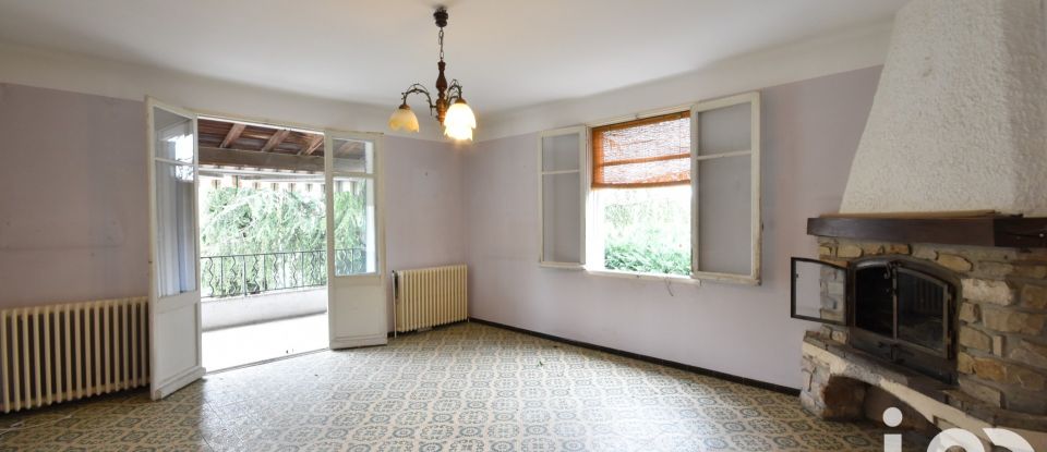 House 5 rooms of 90 m² in Saint-Martin-de-la-Brasque (84760)