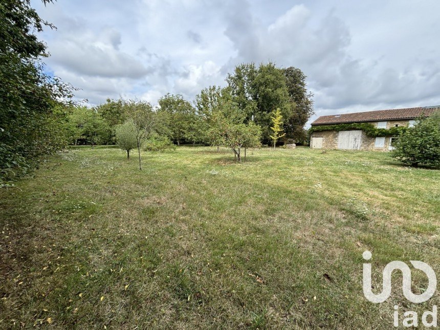 Maison 6 pièces de 240 m² à Marnay (86160)