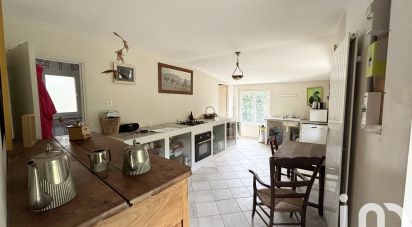 Maison 6 pièces de 240 m² à Marnay (86160)