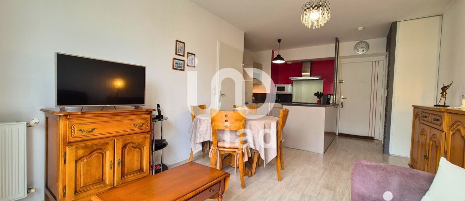 Appartement 2 pièces de 41 m² à Saint-Pierre-du-Perray (91280)