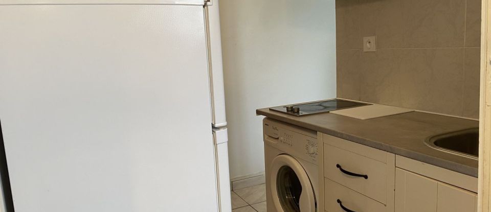 Appartement 1 pièce de 16 m² à Alfortville (94140)