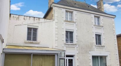 Village house 8 rooms of 156 m² in Saint-Secondin (86350)