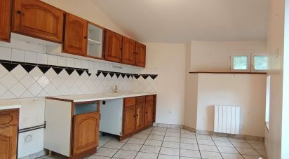 Appartement 4 pièces de 82 m² à Dieulefit (26220)