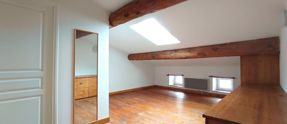 Appartement 4 pièces de 82 m² à Dieulefit (26220)