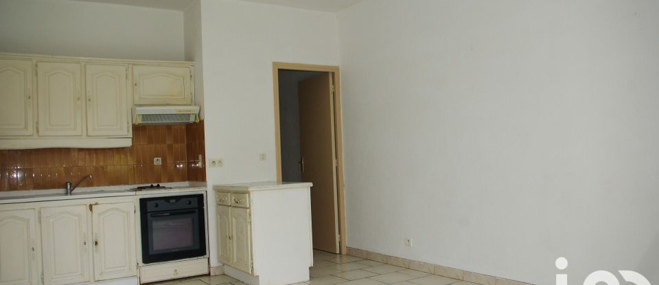 Apartment 1 room of 37 m² in Mèze (34140)