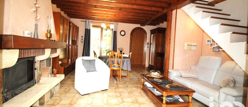 Traditional house 5 rooms of 90 m² in La Chapelle-Gauthier (77720)