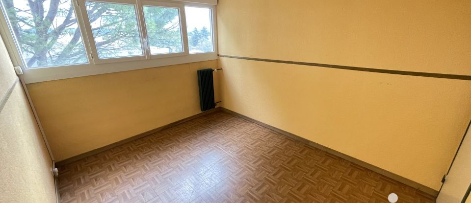 Appartement 5 pièces de 71 m² à Pierrelatte (26700)