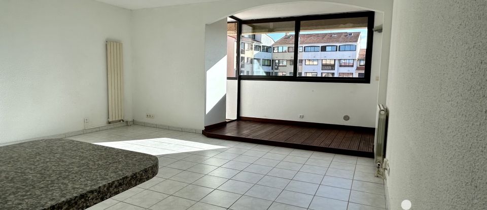 Appartement 3 pièces de 61 m² à Fréjus (83600)