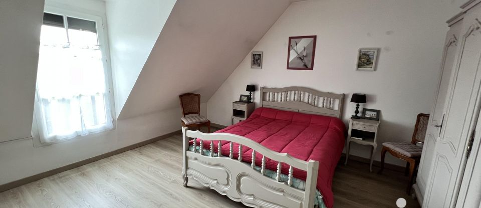 Traditional house 6 rooms of 180 m² in Montchauvet (78790)