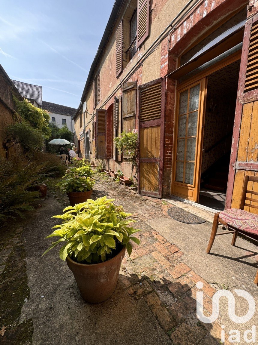 Town house 6 rooms of 136 m² in Pont-sur-Yonne (89140)