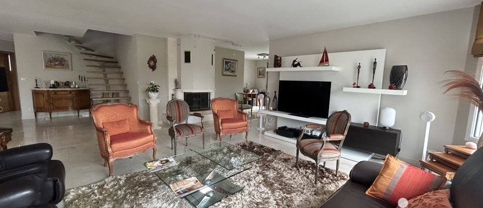 Maison 5 pièces de 172 m² à Bourg-Achard (27310)