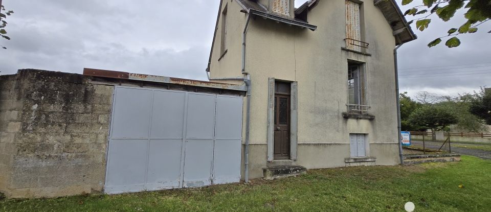 House 5 rooms of 65 m² in Saint-Gaultier (36800)