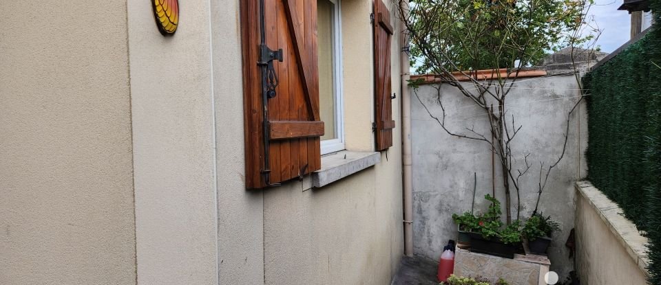 Traditional house 5 rooms of 102 m² in Clichy-sous-Bois (93390)