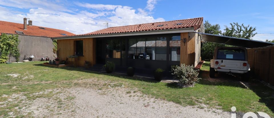 House 5 rooms of 126 m² in Gujan-Mestras (33470)