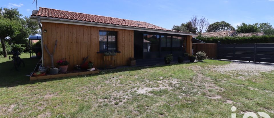 House 5 rooms of 126 m² in Gujan-Mestras (33470)