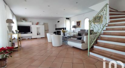 House 4 rooms of 158 m² in La Motte (83920)