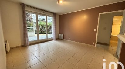 Apartment 2 rooms of 42 m² in Pringy (77310)