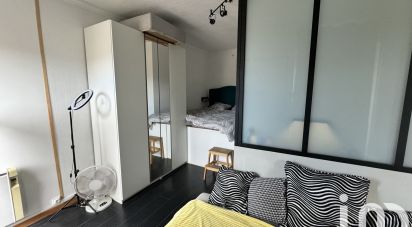 Apartment 3 rooms of 45 m² in Hyères (83400)