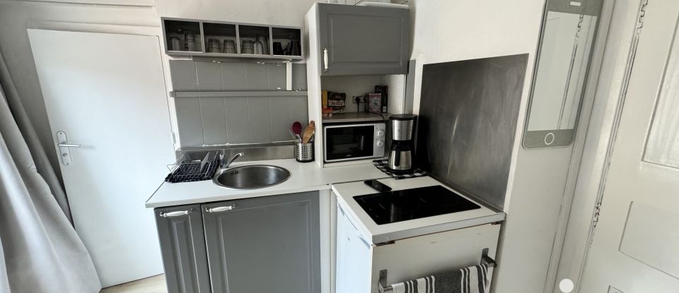 Appartement 3 pièces de 45 m² à Hyères (83400)