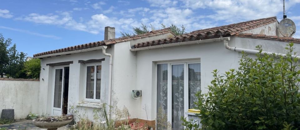 House 10 rooms of 210 m² in La Flotte (17630)