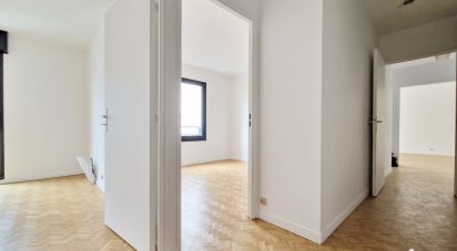 Appartement 3 pièces de 66 m² à Paris (75020)