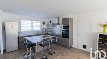 Maison 5 pièces de 101 m² à Sainte-Hermine (85210)