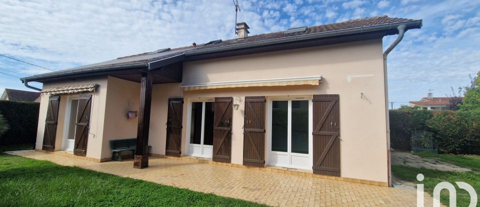 Traditional house 5 rooms of 121 m² in Tarbes (65000)