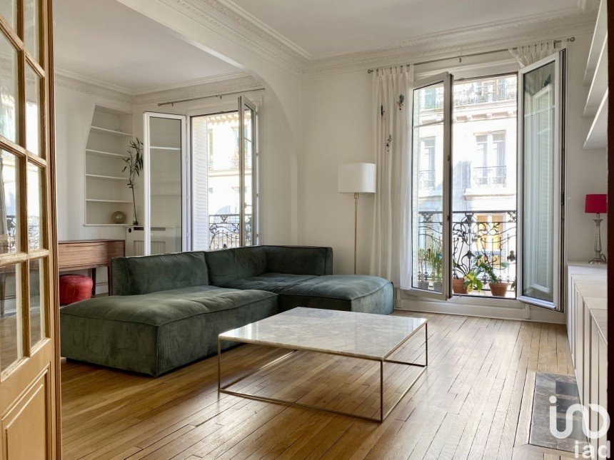 Appartement 2 pièces de 58 m² à Paris (75018)