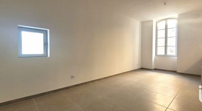 Apartment 3 rooms of 53 m² in Orange (84100)