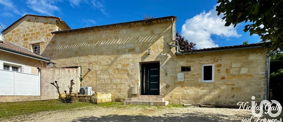 Maison 8 pièces de 252 m² à Saint-Germain-du-Puch (33750)