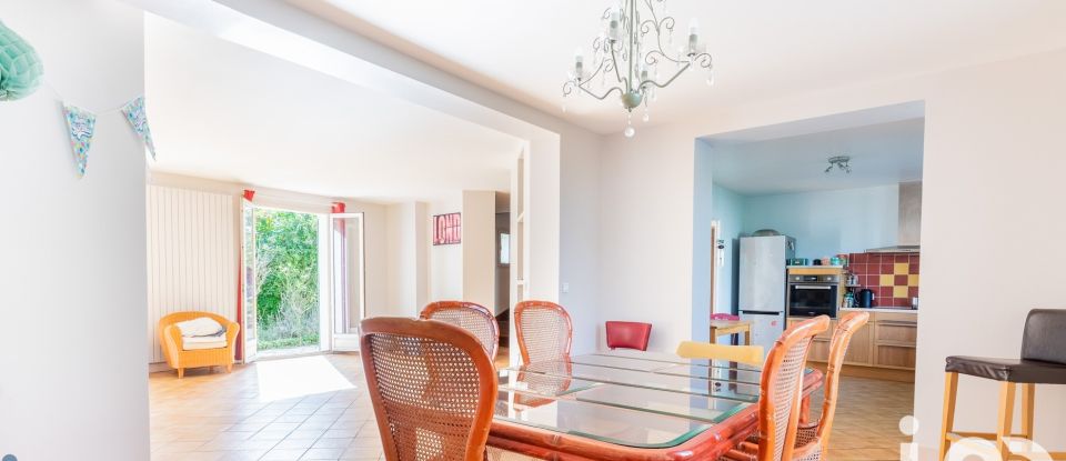 Maison 7 pièces de 150 m² à Morangis (91420)