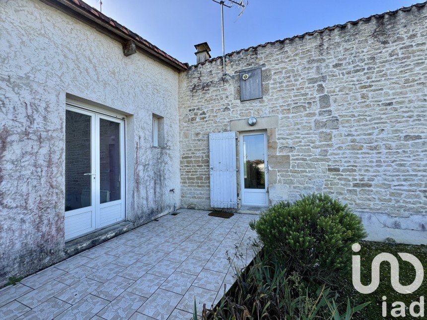 House 3 rooms of 54 m² in Beauvoir-sur-Niort (79360)