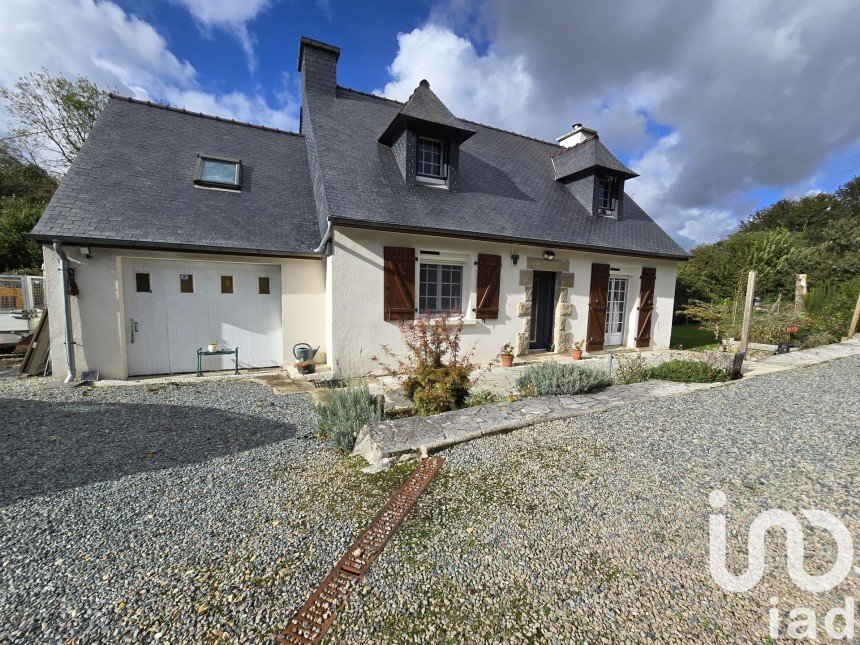 Country house 5 rooms of 99 m² in La Feuillée (29690)