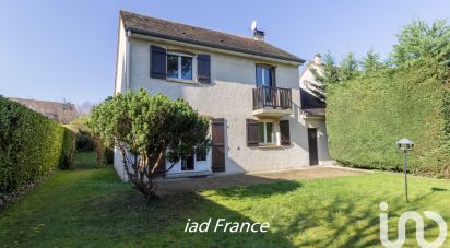 Traditional house 5 rooms of 136 m² in Chambourcy (78240)