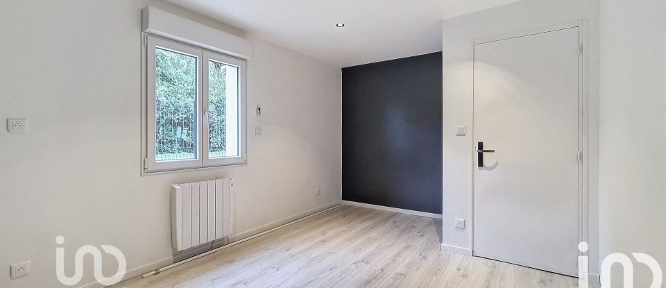 Maison 6 pièces de 105 m² à Luynes (37230)