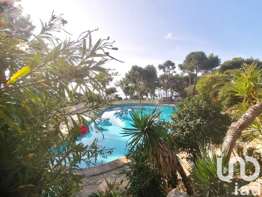 Apartment 2 rooms of 41 m² in Hyères (83400)