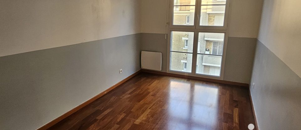 Apartment 4 rooms of 77 m² in Aubervilliers (93300)