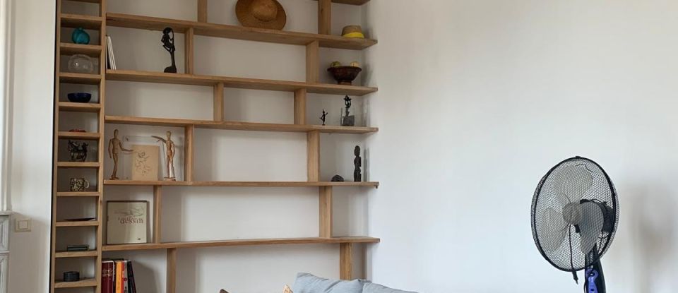 Appartement 3 pièces de 66 m² à Paris (75018)