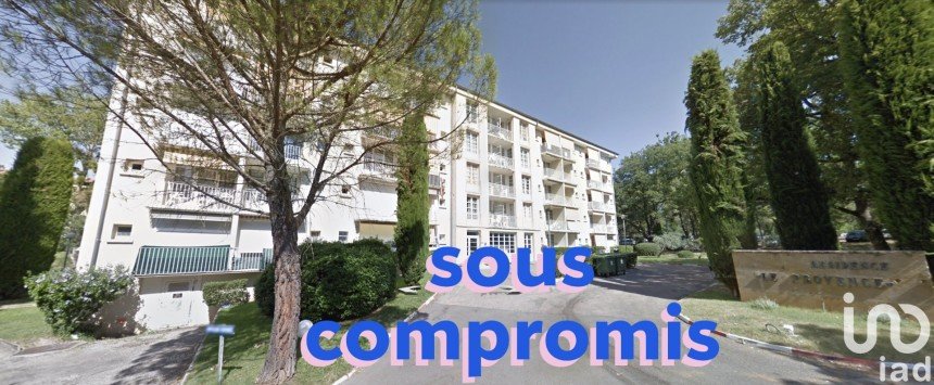 Studio 2 pièces de 34 m² à Gréoux-les-Bains (04800)