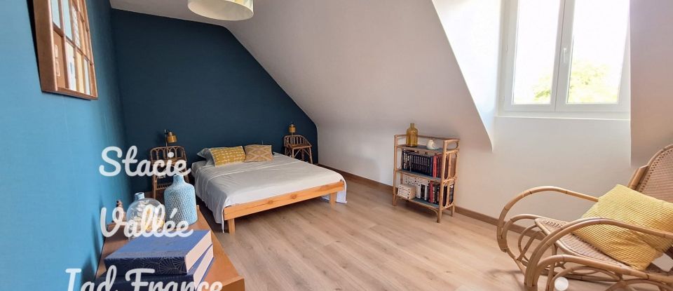 Maison 6 pièces de 215 m² à Ferrières-Haut-Clocher (27190)