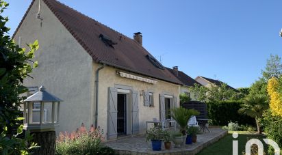 Maison traditionnelle 4 pièces de 115 m² à Aubergenville (78410)